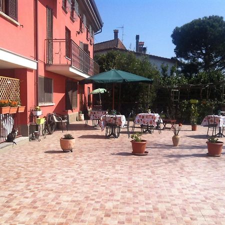 Agriturismo E Az. Agricola Ma.Mi Sale Eksteriør bilde