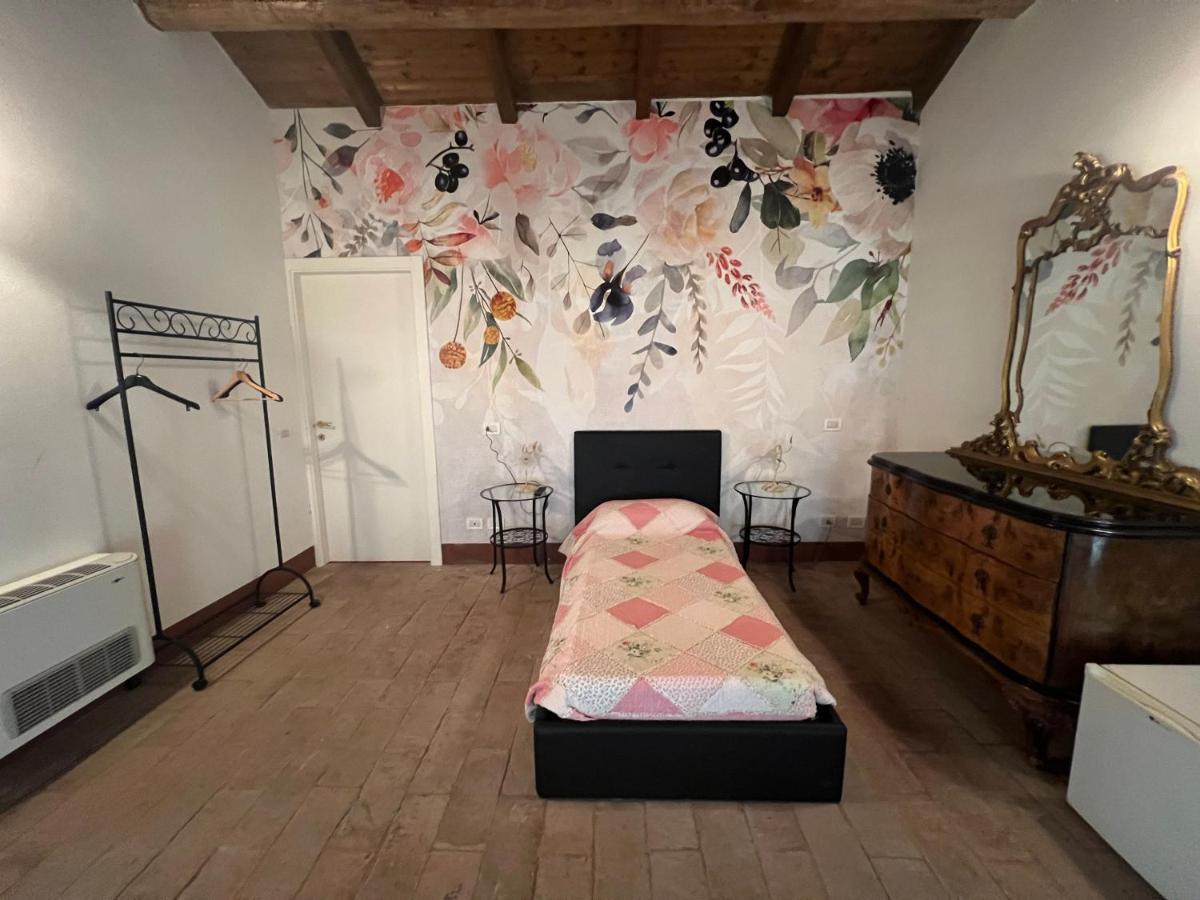 Agriturismo E Az. Agricola Ma.Mi Sale Eksteriør bilde